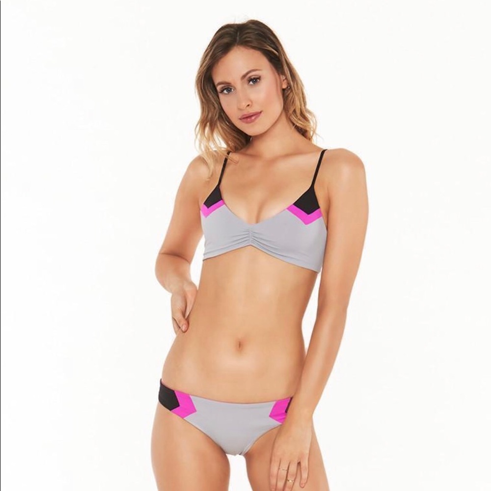 L* Space Color block bikini